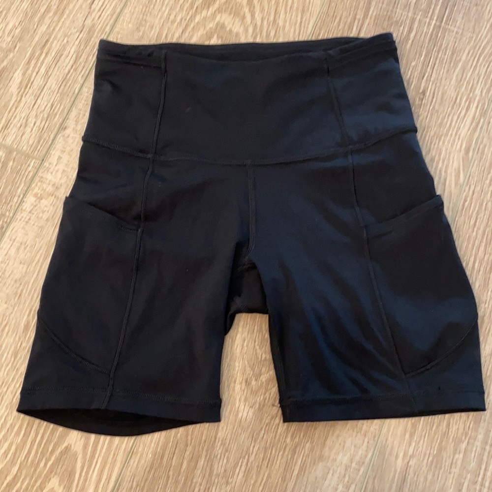 Lulu lemon fast and free bike shorts
